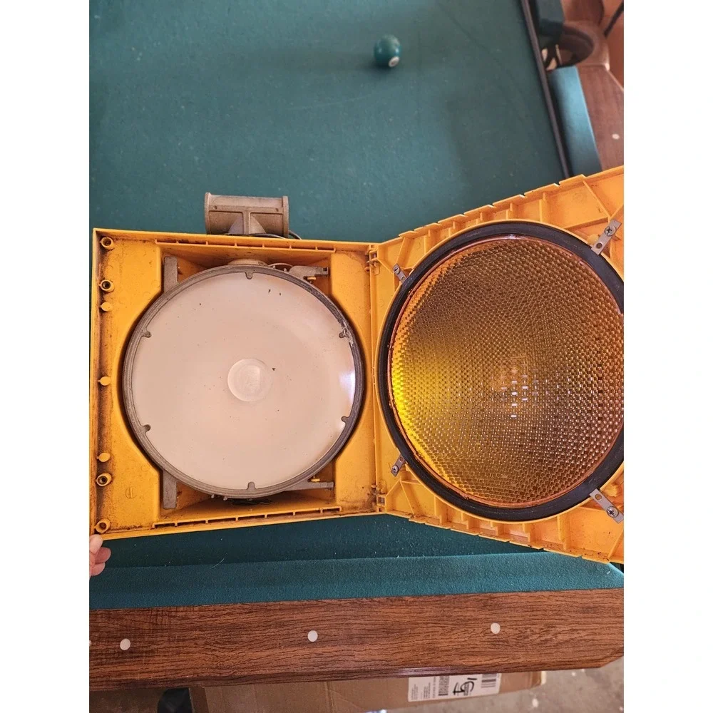 Durasig Yellow Traffic Signal Light - Mancave Decor